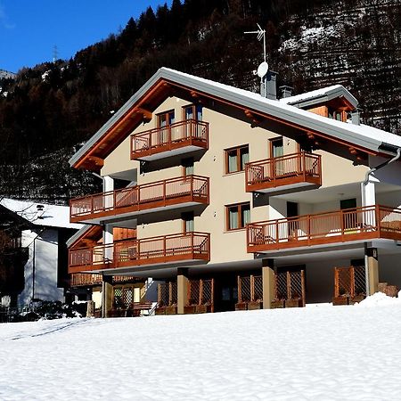 Aparthotel La Casa Al Noce à Mezzana  Extérieur photo