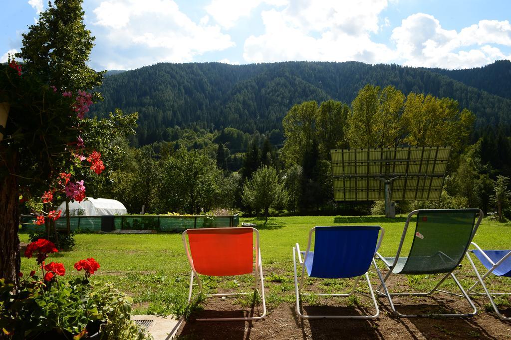 Aparthotel La Casa Al Noce à Mezzana  Chambre photo