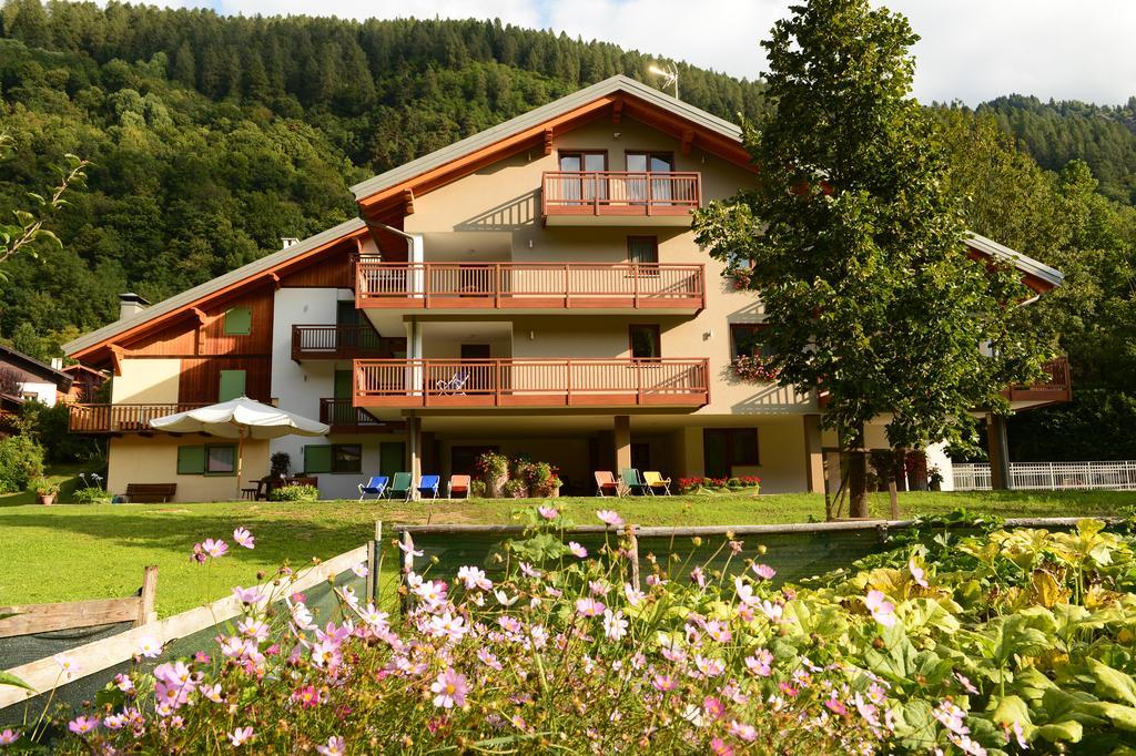Aparthotel La Casa Al Noce à Mezzana  Extérieur photo