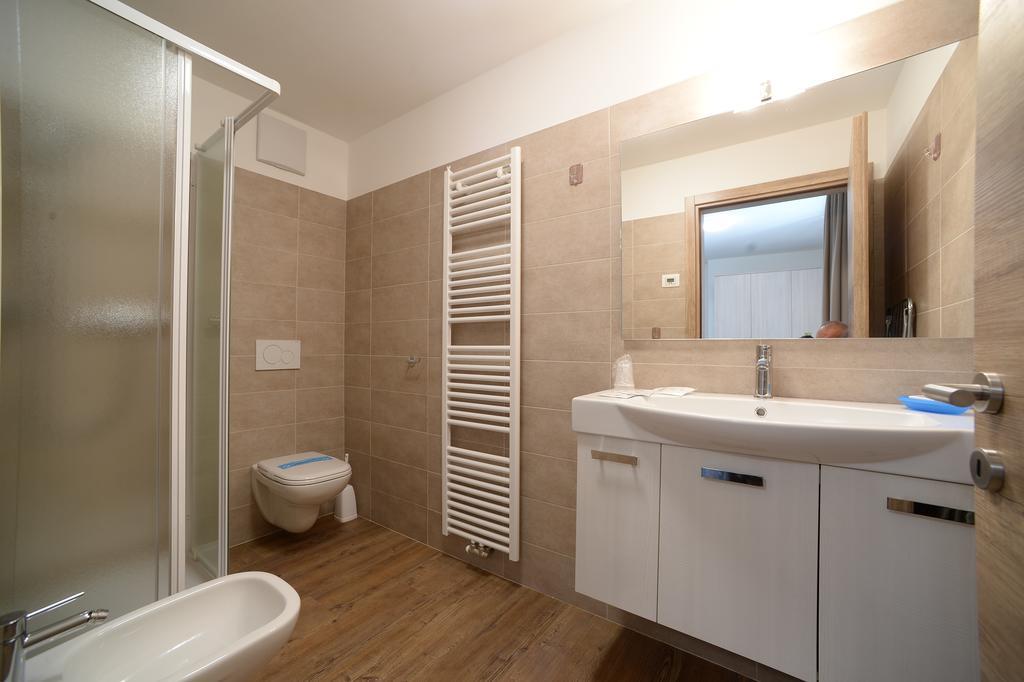 Aparthotel La Casa Al Noce à Mezzana  Extérieur photo