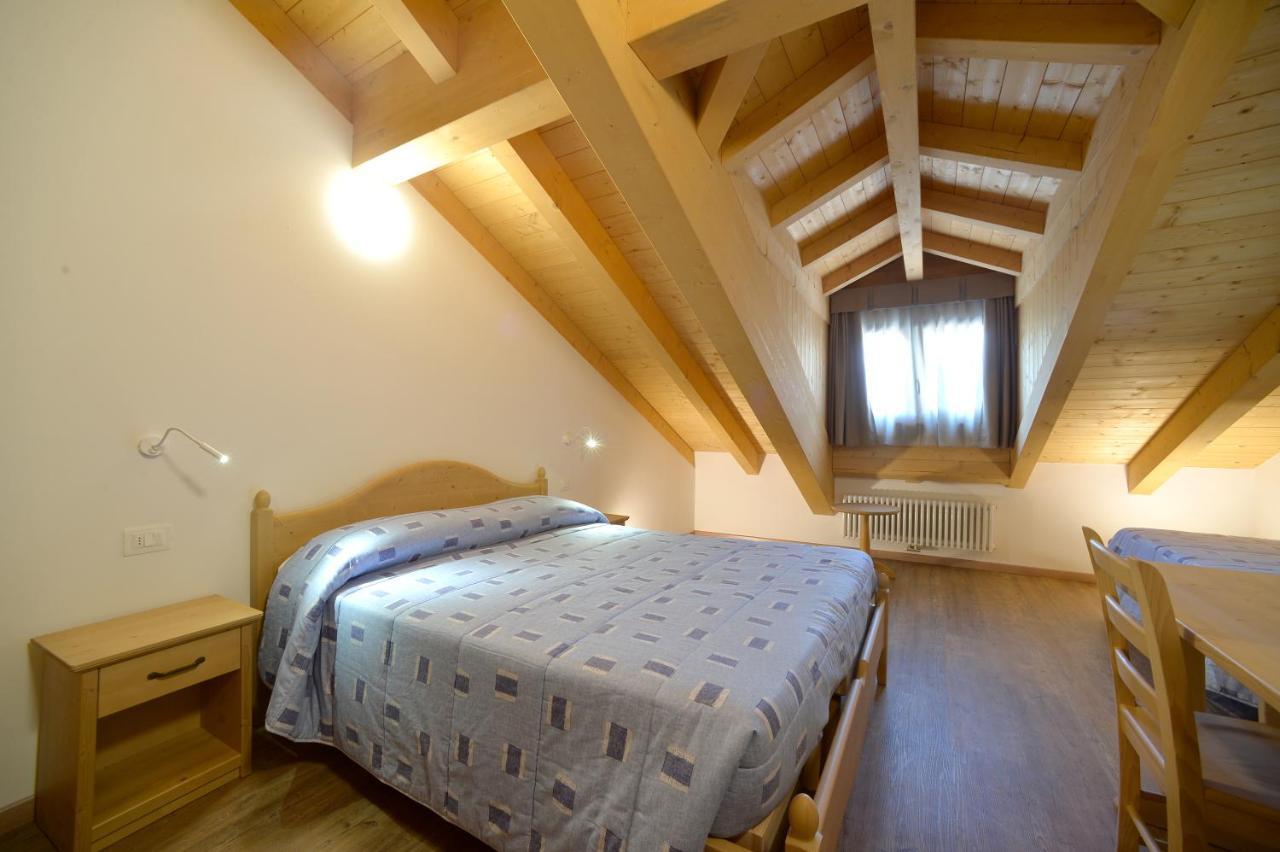 Aparthotel La Casa Al Noce à Mezzana  Extérieur photo